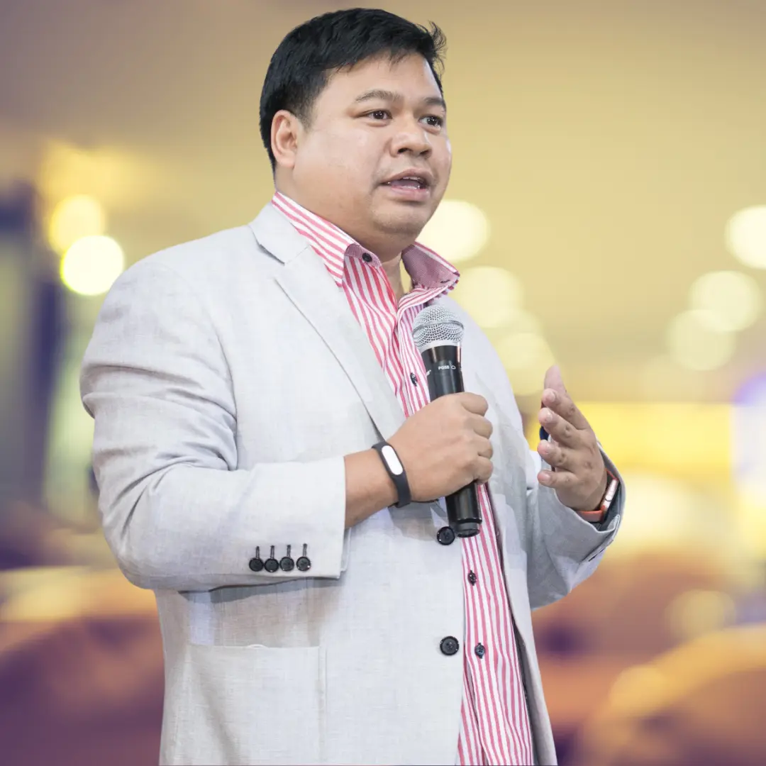 อ.ชีพธรรม คำวิเศษณ์ (อ.ไตร)