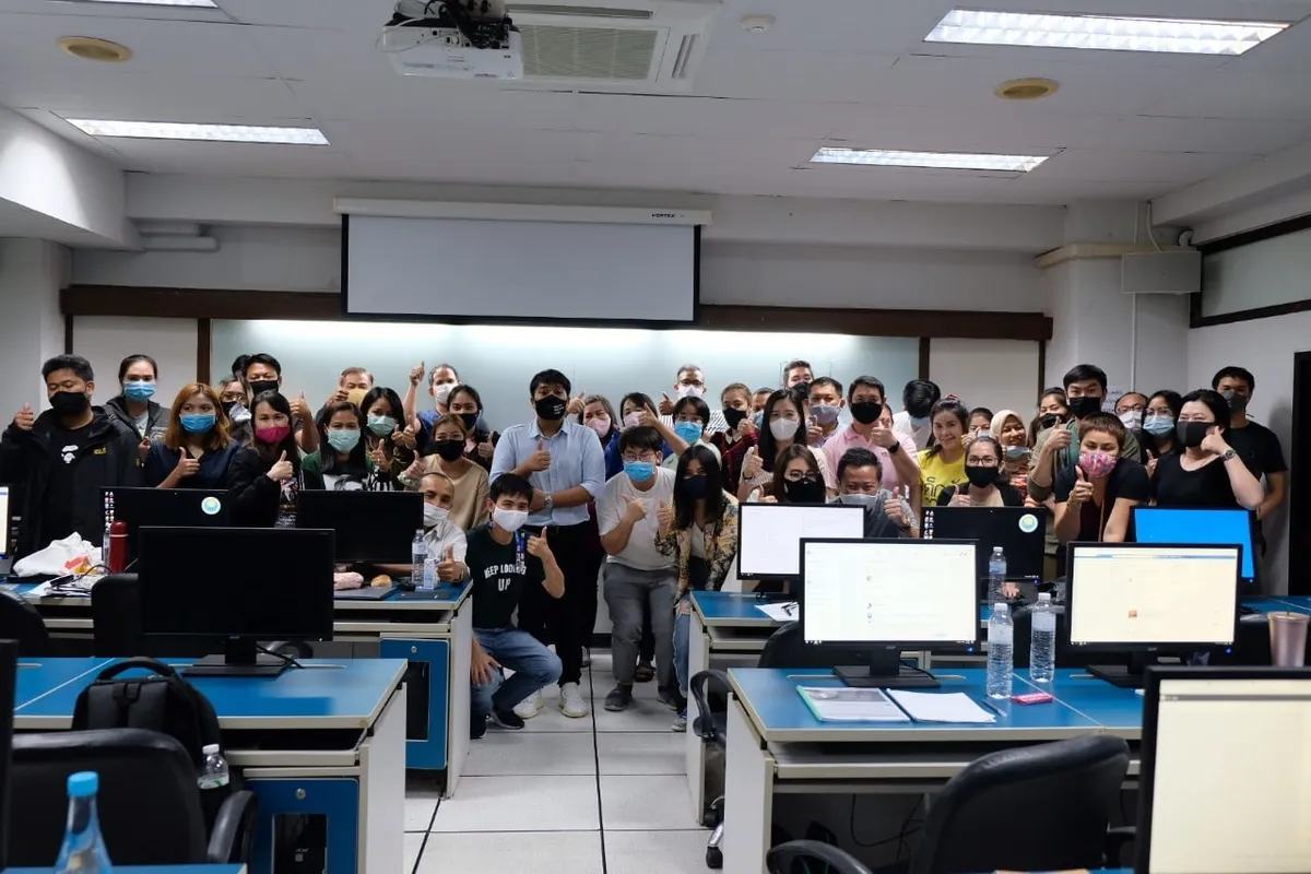 ภาพบรรยากาศการอบรมหลักสูตร Facebook Ads and Marketing รุ่น 22