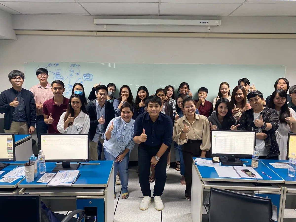 ภาพบรรย��ากาศอบรมคอร์ส Facebook Ads and Marketing รุ่น 25