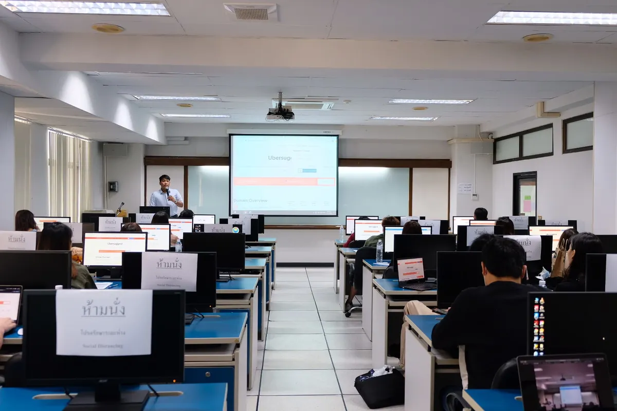 ภาพบรรยากาศคอร์ส ขายให้ปัง ให้รวย ด้วย Lazada / Shopee รุ่น 26