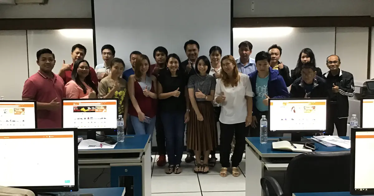 ภาพบรรยากาศภายในงานสัมมนา เทคนิคขายของออนไลน์ให้ปัง ให้รวย รุ่นที่ 8