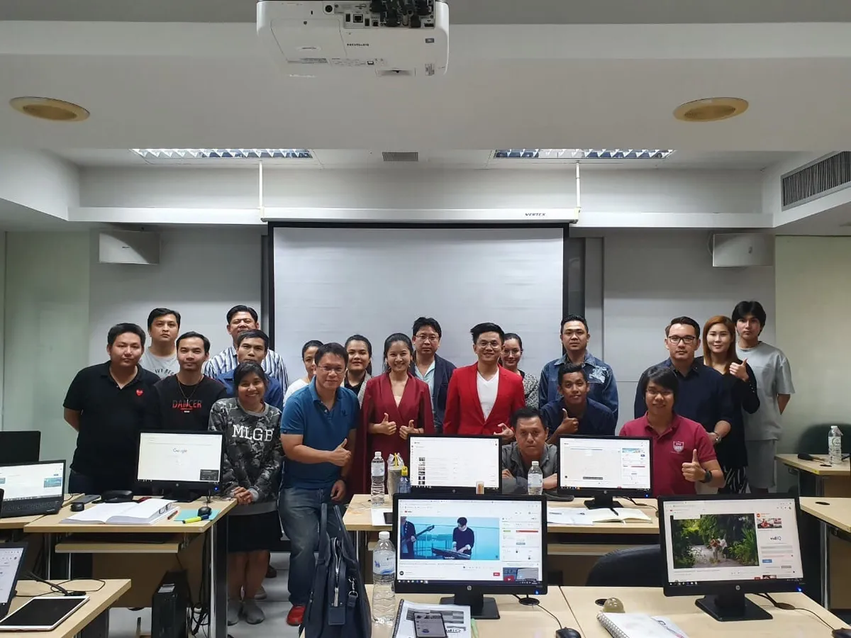 ภาพบรรยากาศอบรมคอร์ส YouTube Marketing and YouTube AdSense รุ่นที่ 5